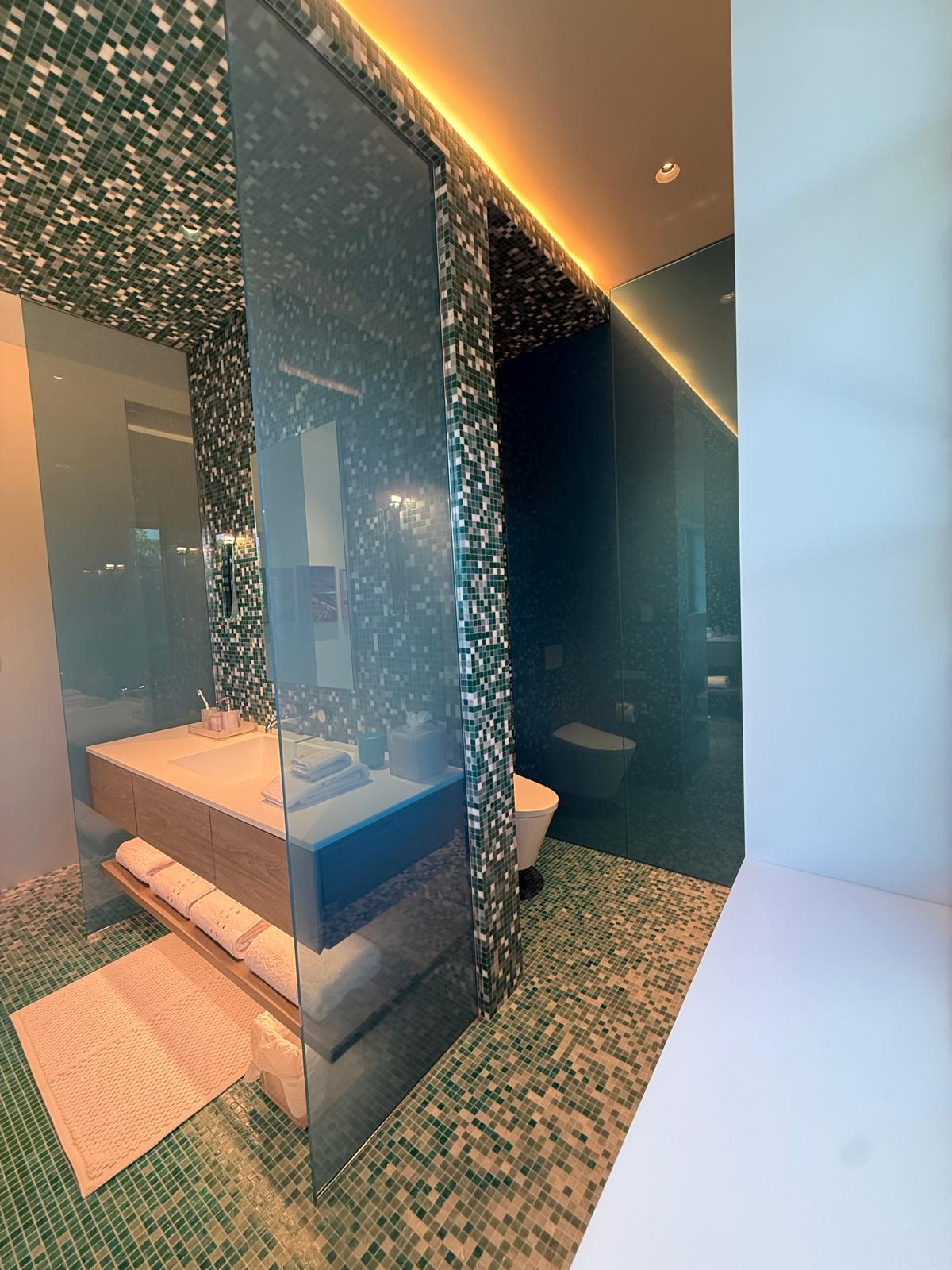 Decorative & Specialty Glass Partitions