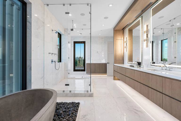 Showers (20)